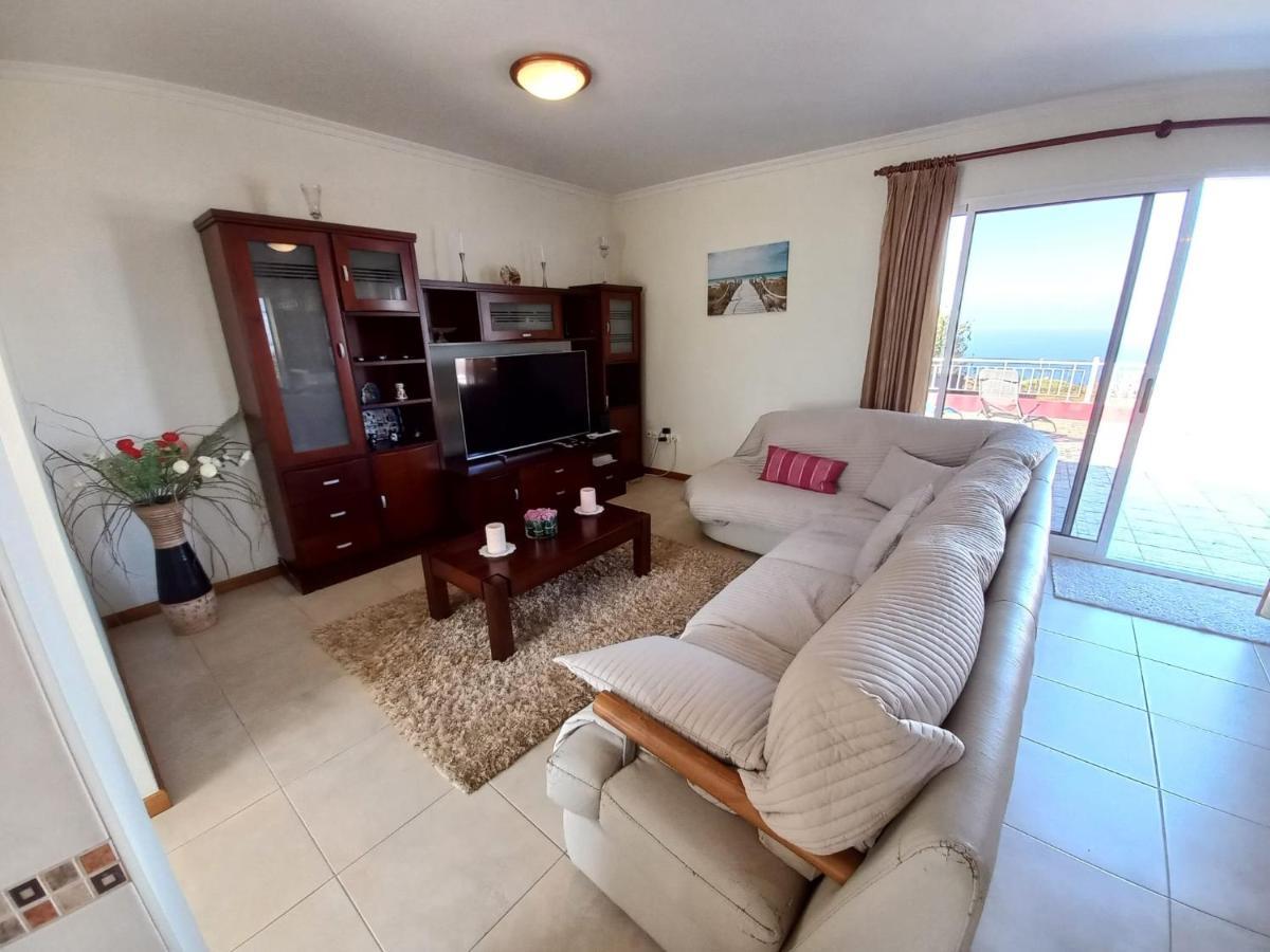 Casa Abreu Gouveia In Ponta Do Pargo Villa Calheta  Exterior photo