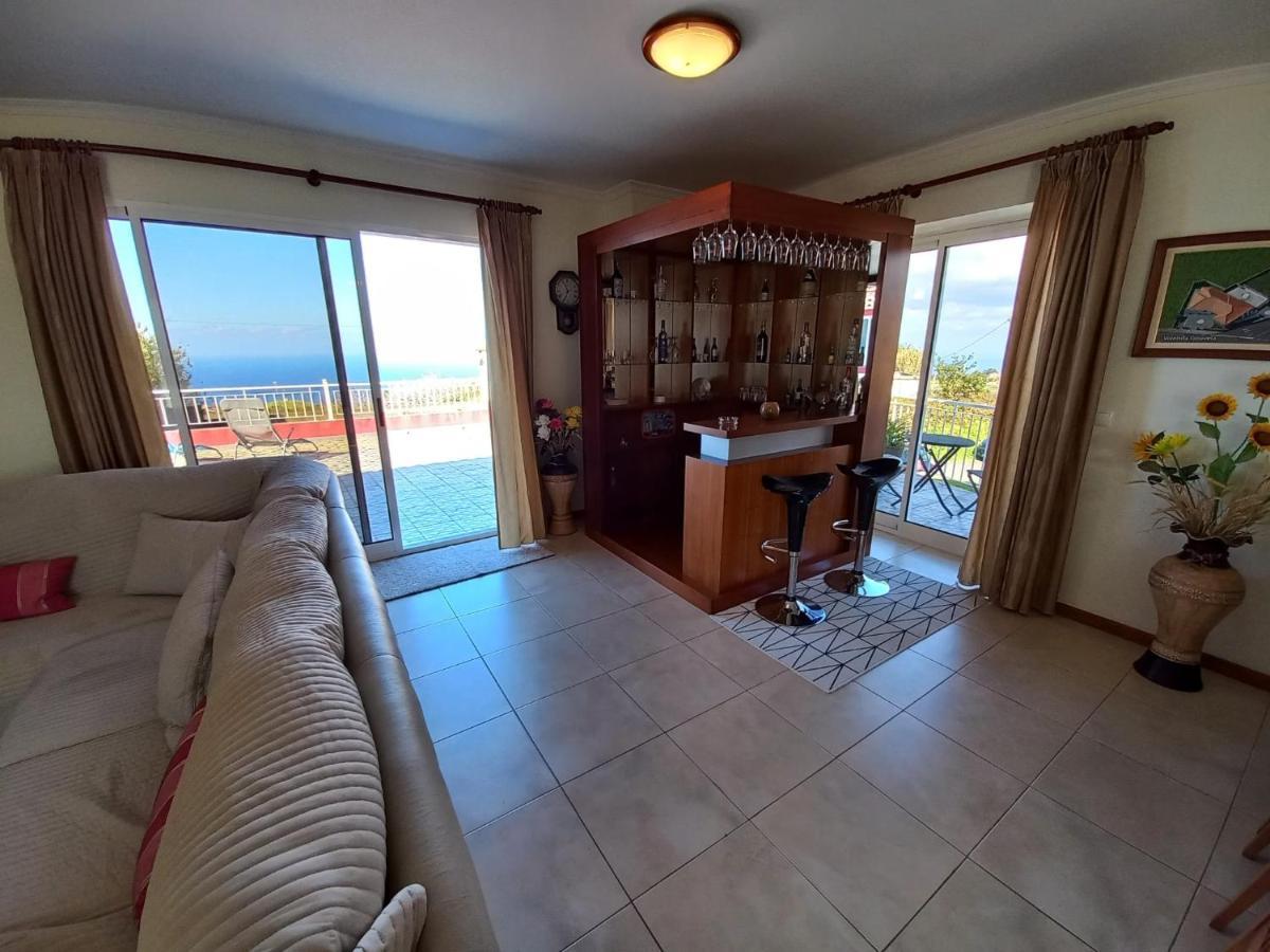 Casa Abreu Gouveia In Ponta Do Pargo Villa Calheta  Exterior photo